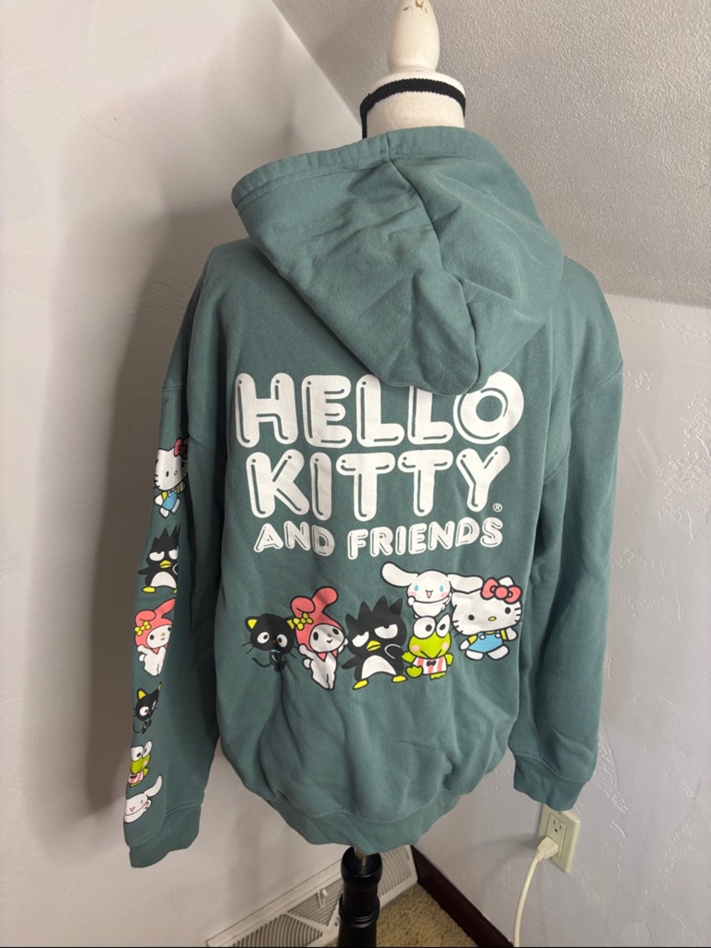 Hello Kitty Seafoam Green Zip-Up Hoodie Size Large